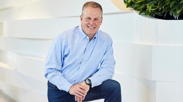 
История бренда Crocs: дата создания, кто придумал, коллаборации, логотип
