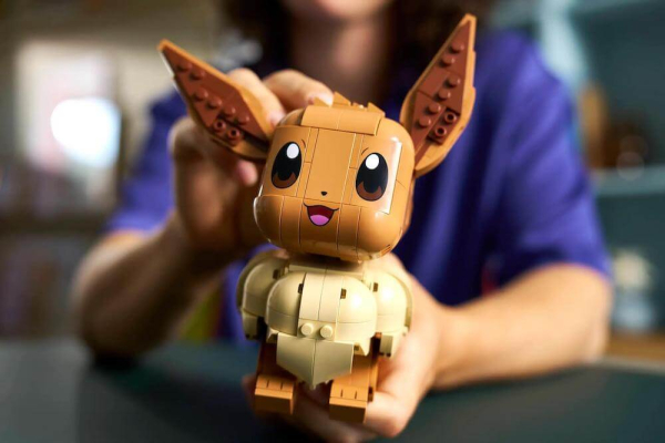 
LEGO и Pok&eacute;mon объединяются &mdash; Пикачу и культовые наборы выйдут уже в феврале
